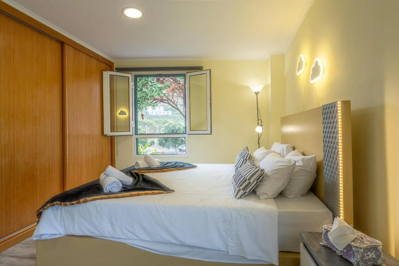 Mateus House - Porto Da Cruz Center Villa Tatil Evi